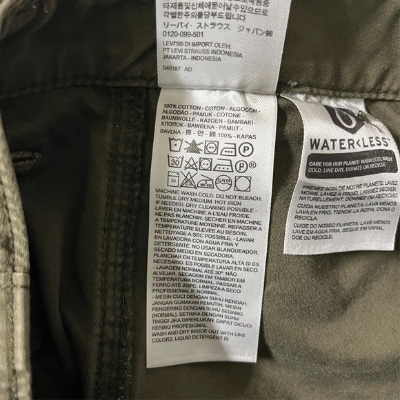 Levi's Ribcage Shorts Women's Size 27 Olive Green Premium Army Cuffed Pockets - Picture 11 of 12